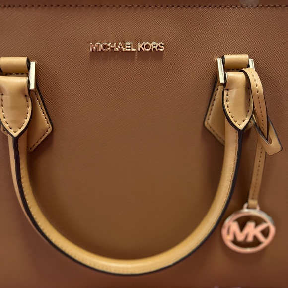 SOLD!!! Basically Brand NWOT Michael Kors Handbag & Wallet bundle - Picture 16 of 16